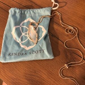 Kendra Scott necklace